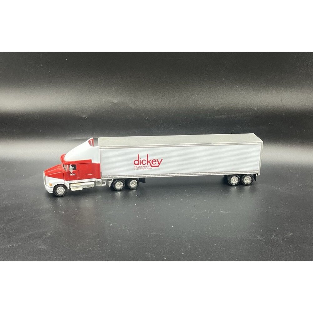 Tonkin Replicas 1:53 Dickey Transport w/53’‎ Trailer